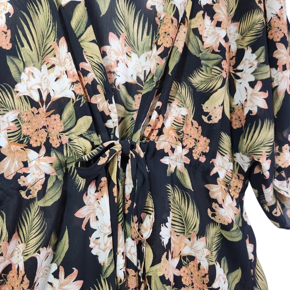 Tropical Floral Kimono Cover Up with Tie Front S/M Resort Wear Beach Vacation - Picture 6 of 9